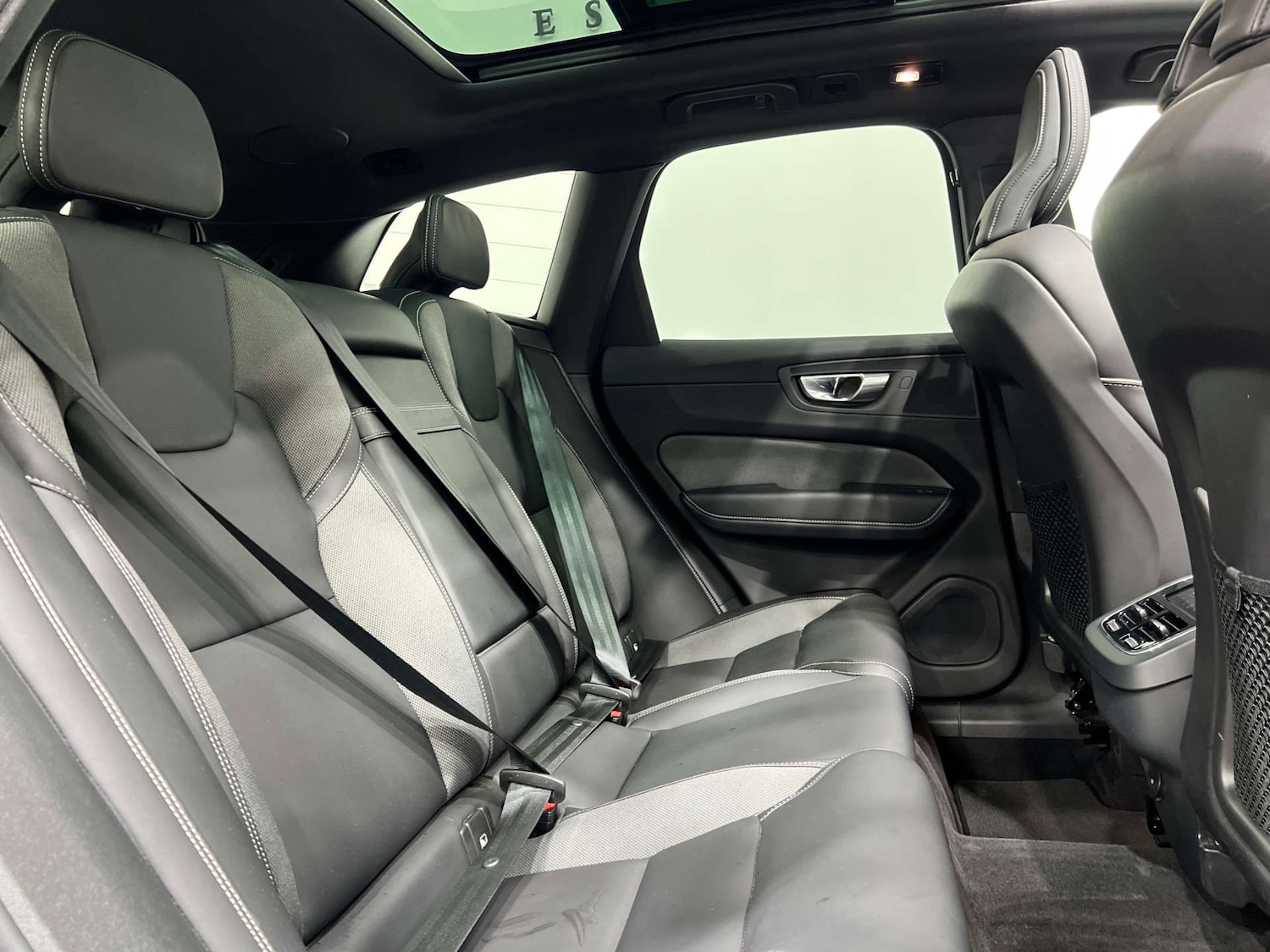 Used Volvo XC60 2021 for sale - 76277537: Photo 13