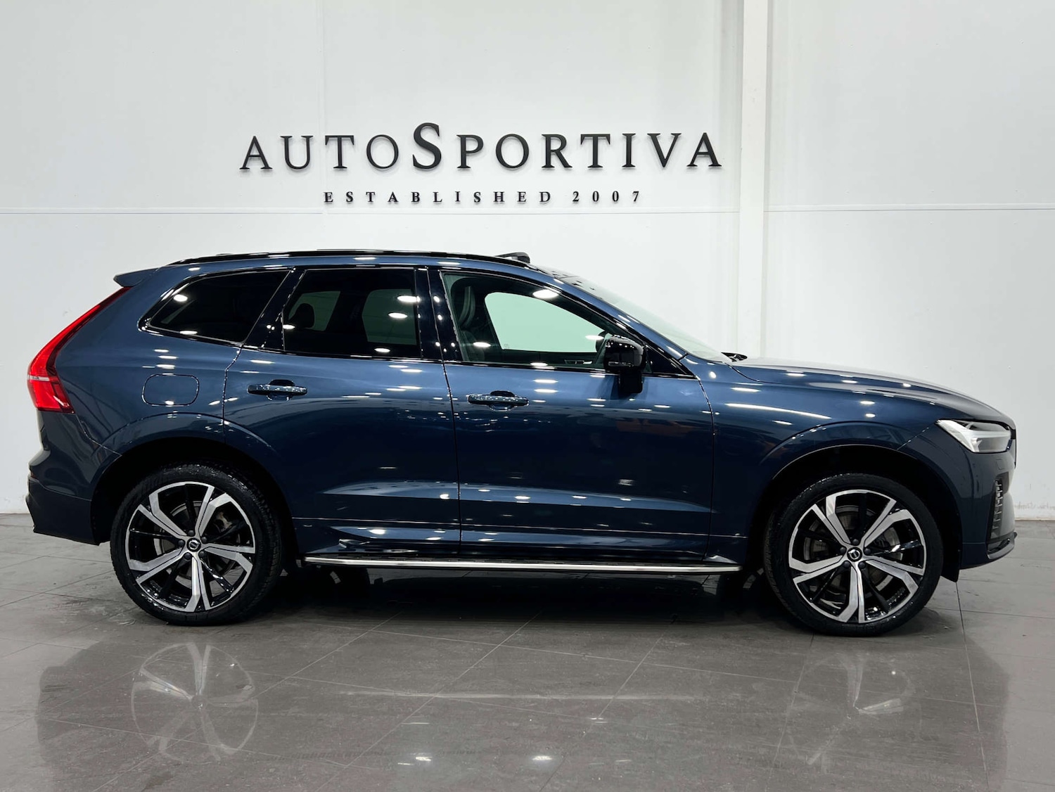 Used Volvo XC60 2021 for sale - 76277537: Photo 3