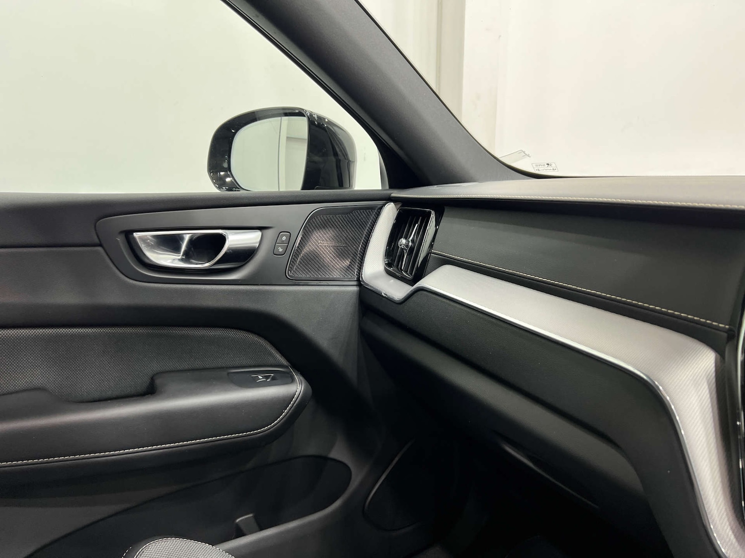 Used Volvo XC60 2021 for sale - 76277537: Photo 36