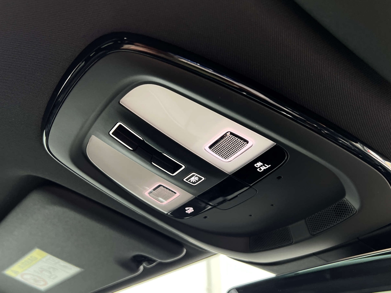 Used Volvo XC60 2021 for sale - 76277537: Photo 40