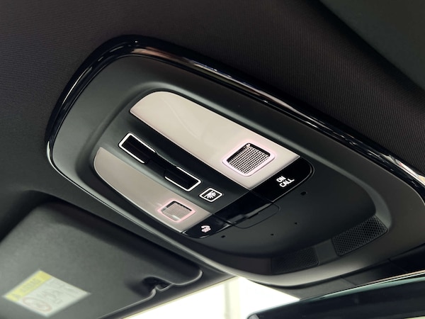 Used Volvo XC60 2021 for sale - 76277537: Photo 40