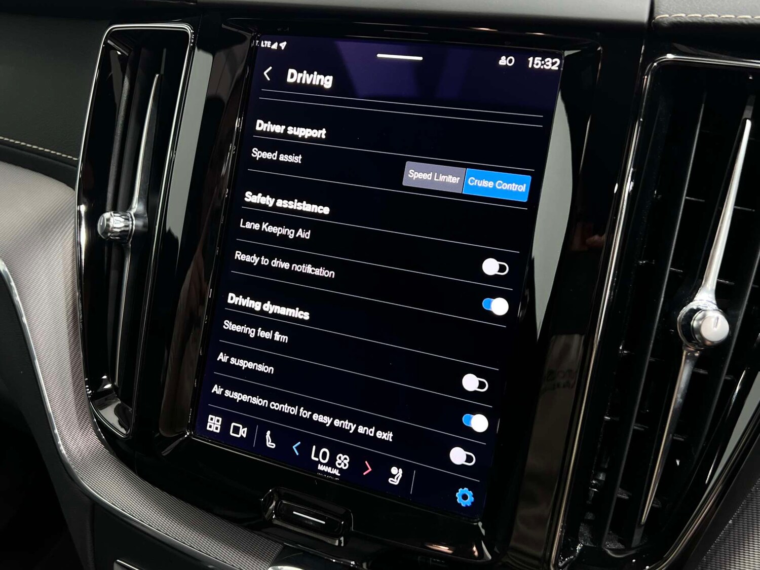 Used Volvo XC60 2021 for sale - 76277537: Photo 46