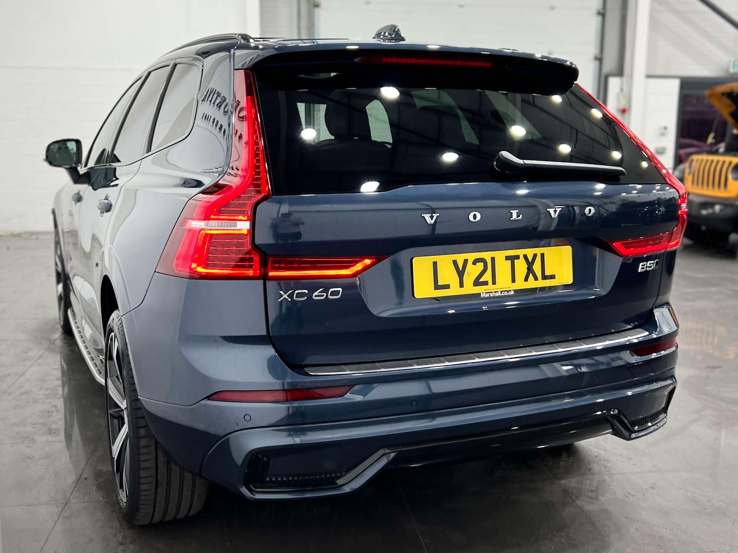 Used Volvo XC60 2021 for sale - 76277537: Photo 8