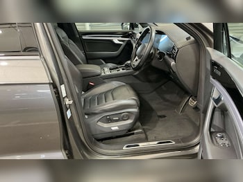 Used Volkswagen Touareg 2022 for sale - 78106721: Photo