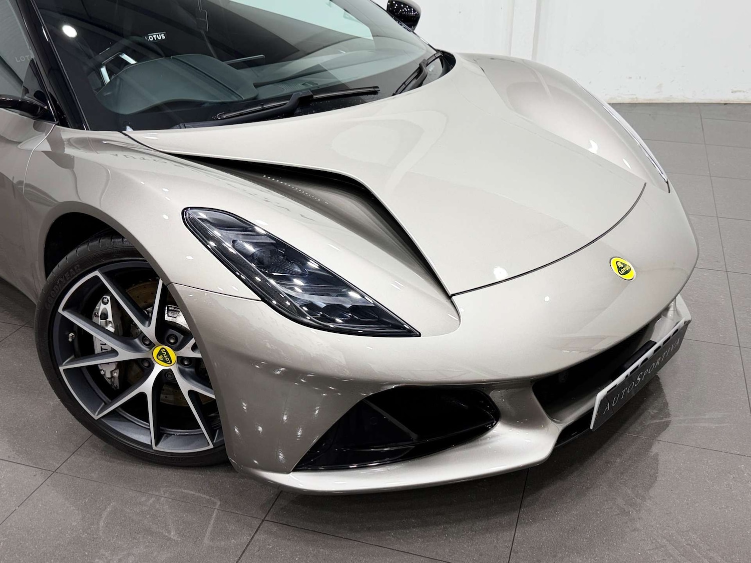 Used Lotus Emira 2023 for sale - 77700902: Photo 30