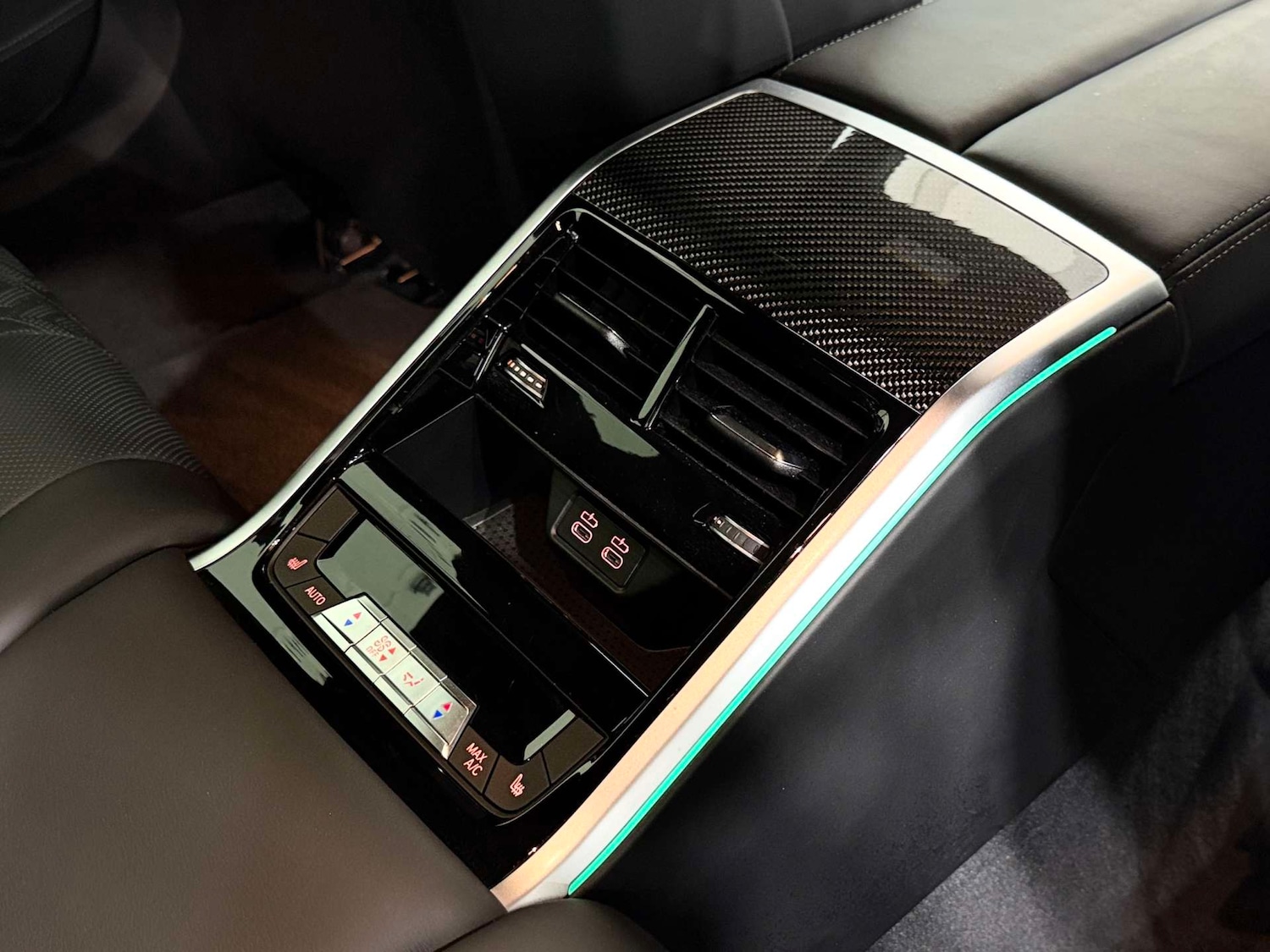 Used BMW M8 2025 for sale - 77833886: Photo 19