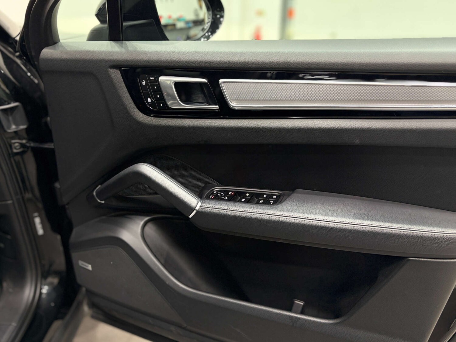 Used Porsche Cayenne 2022 for sale - 76301990: Photo 29