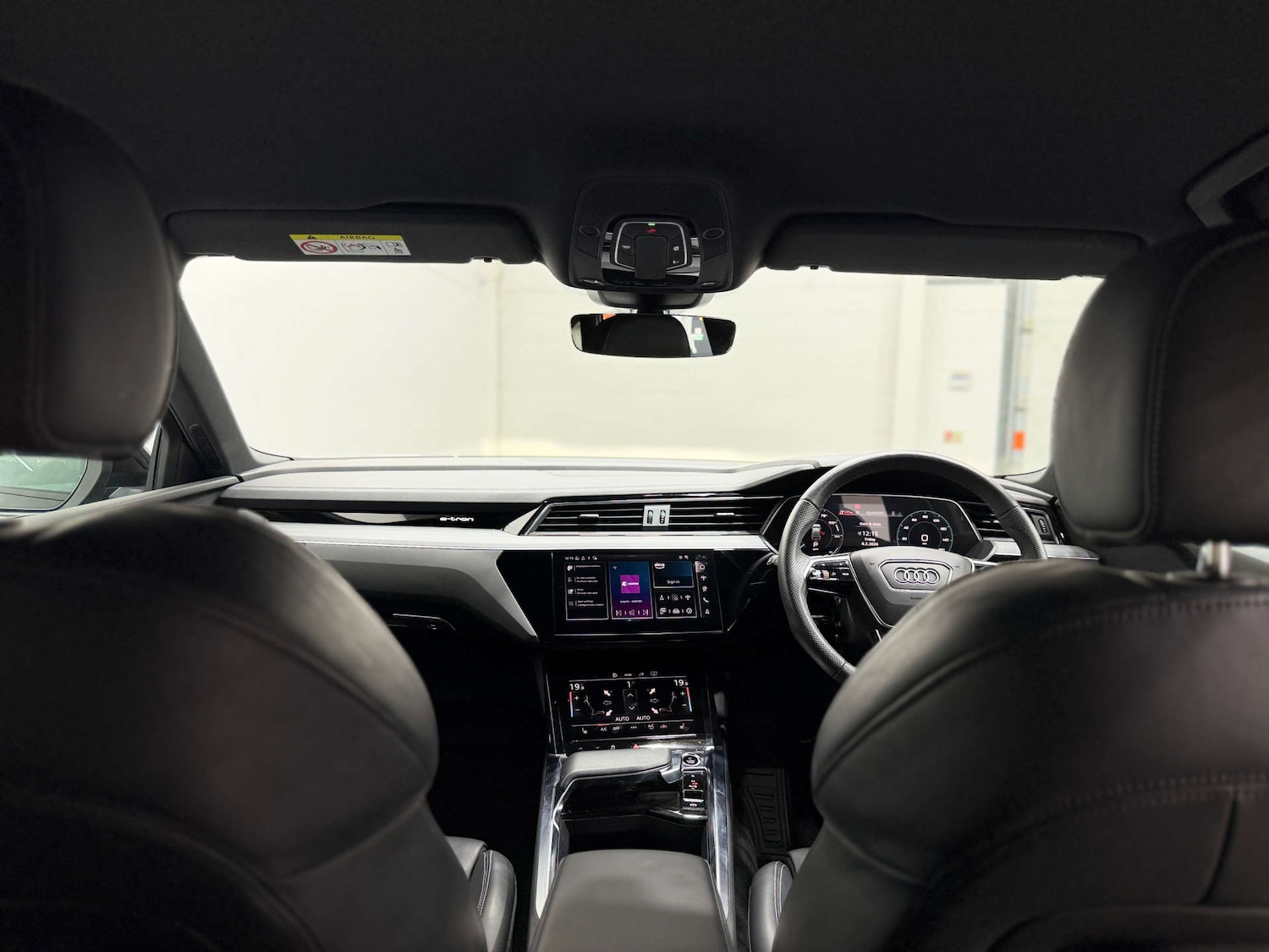 Used Audi Q8 e-tron 2024 for sale - 77765738: Photo 21