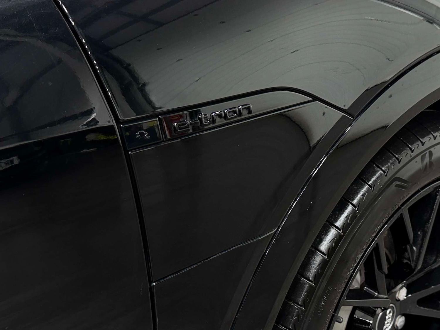 Used Audi Q8 e-tron 2024 for sale - 77765738: Photo 31