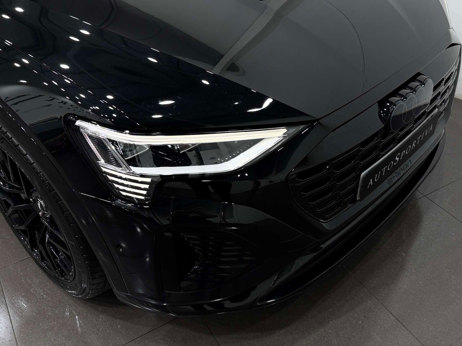 Used Audi Q8 e-tron 2024 for sale - 77765738: Photo 33