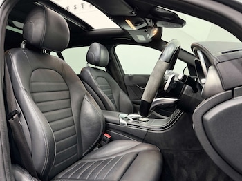 Used Mercedes-Benz C Class 2020 for sale - 77833898: Photo