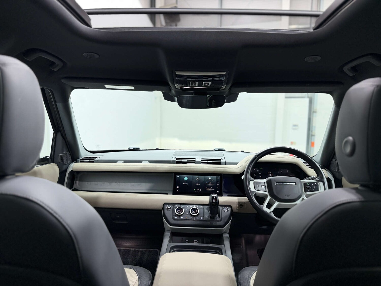 Used Land Rover Defender 2022 for sale - 76422531: Photo 20