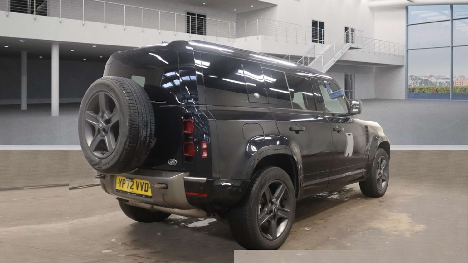 Used Land Rover Defender 2022 for sale - 76422531: Photo 3
