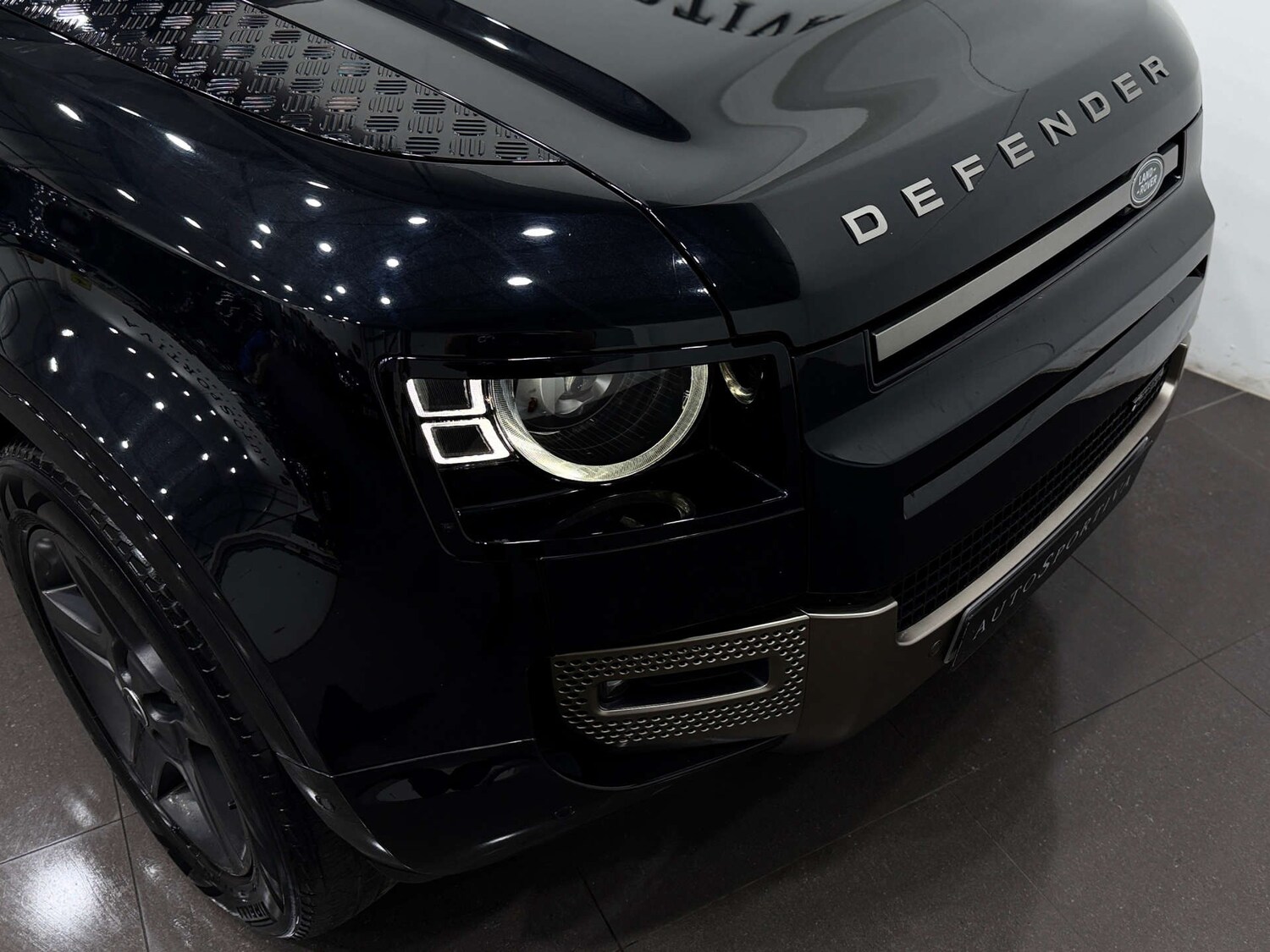 Used Land Rover Defender 2022 for sale - 76422531: Photo 36