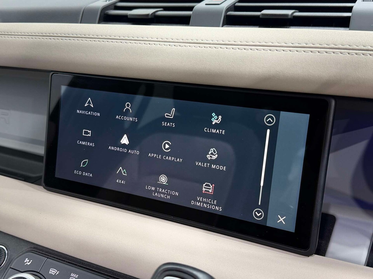 Used Land Rover Defender 2022 for sale - 76422531: Photo 48