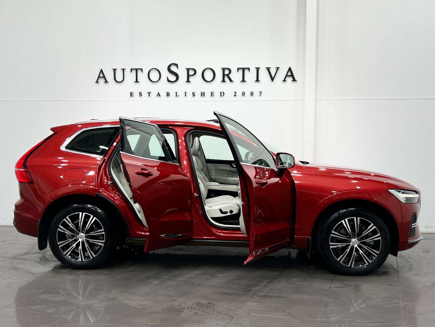 Used Volvo XC60 2021 for sale - 76197232: Photo 14