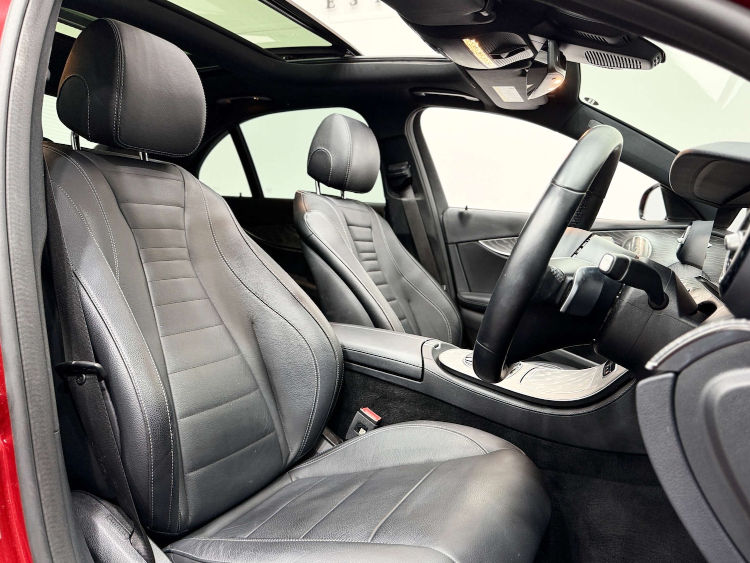 Used Mercedes-Benz E Class 2023 for sale - 77833856: Photo 2