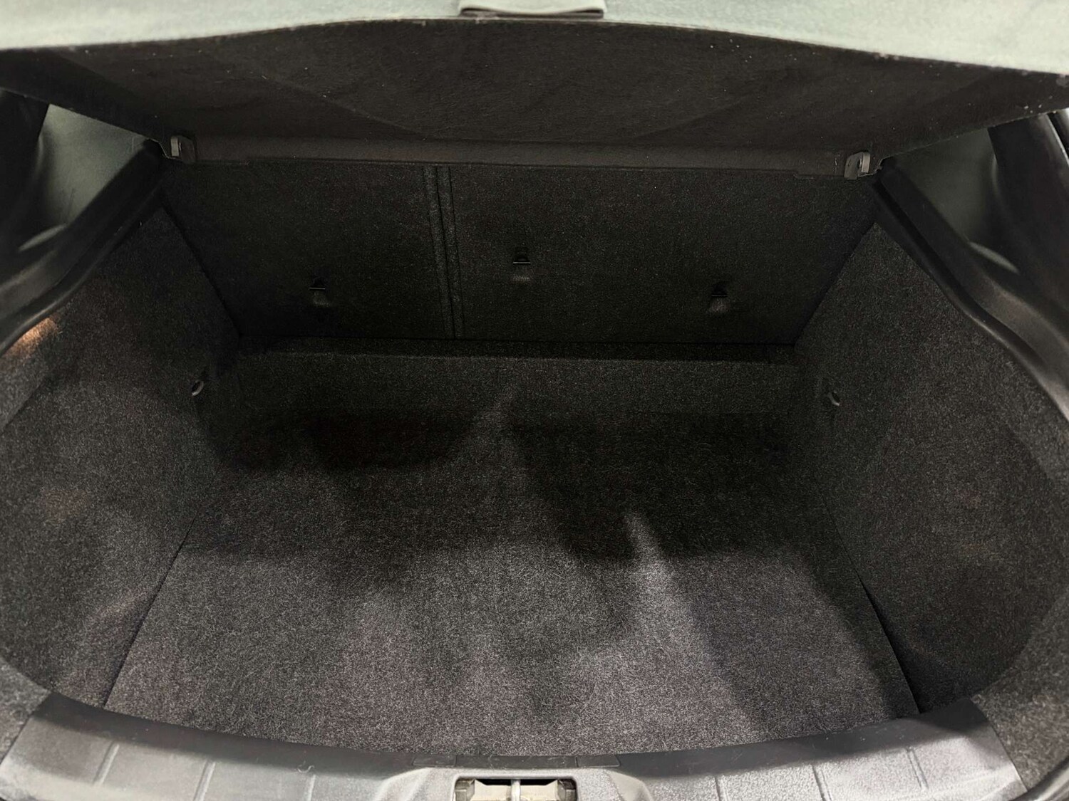 Used Volvo V40 2018 for sale - 77422812: Photo 27