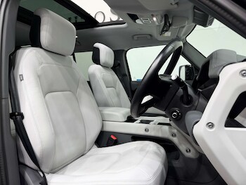 Used Land Rover Defender 2024 for sale - 77669296: Photo