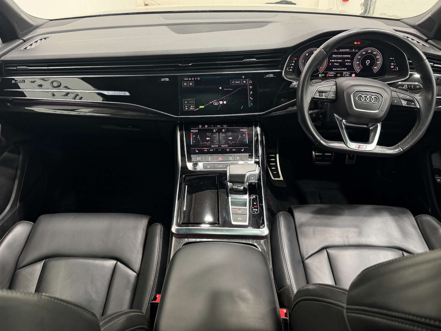 Used Audi Q7 2020 for sale - 77137408: Photo 17