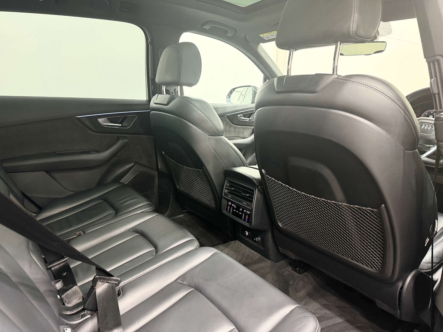 Used Audi Q7 2020 for sale - 77137408: Photo 41