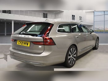 Used Volvo V90 2021 for sale - 75971128: Photo