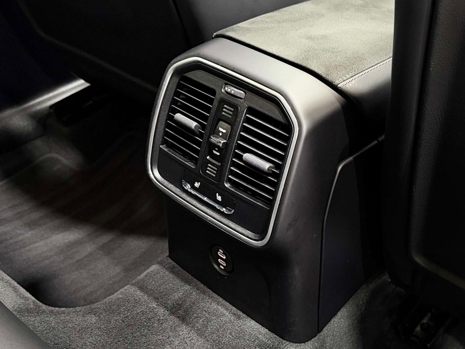 Used Porsche Macan 2022 for sale - 76910572: Photo 18