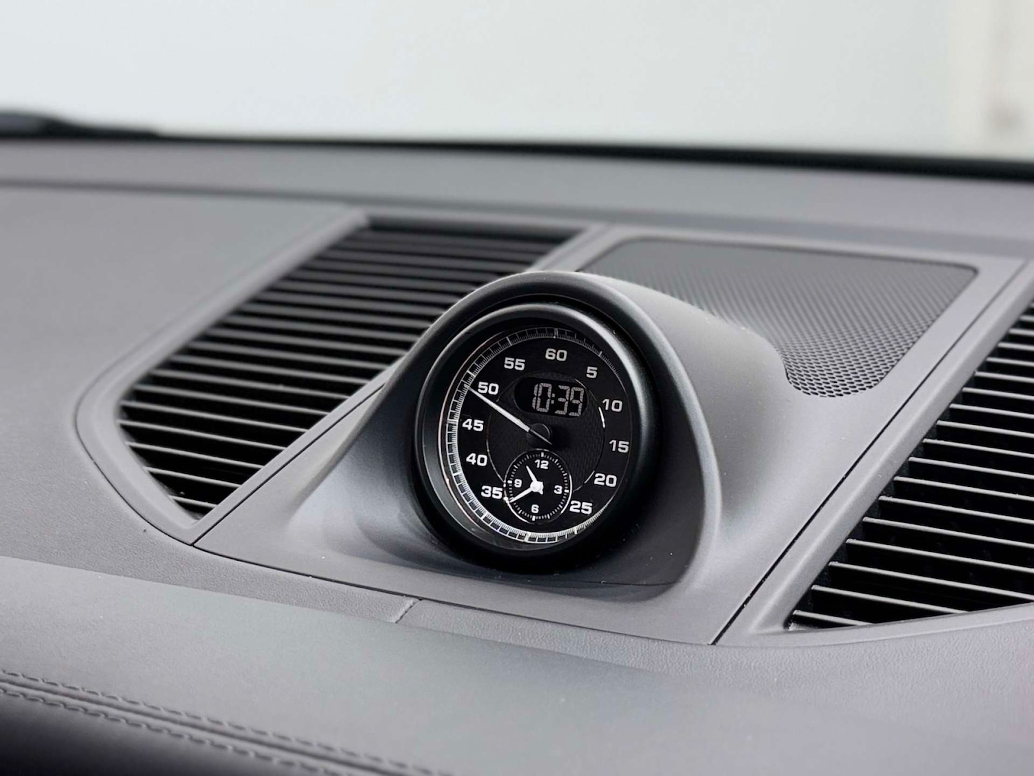 Used Porsche Macan 2022 for sale - 76910572: Photo 47