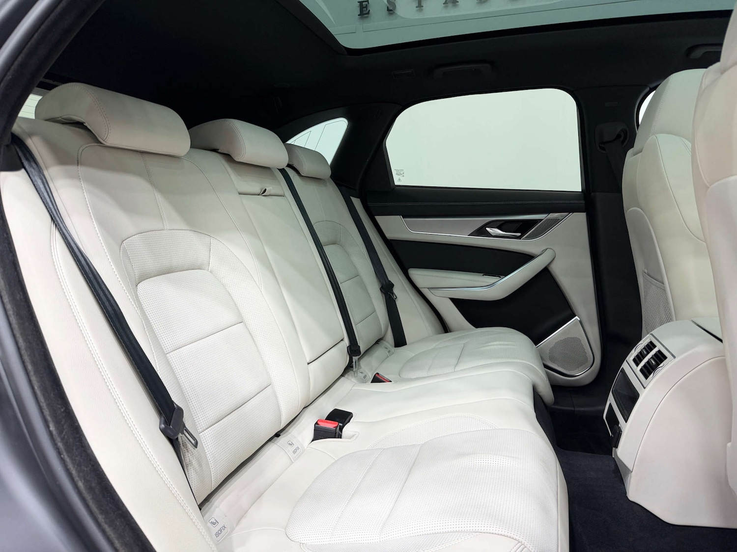 Used Jaguar F-Pace 2023 for sale - 77833938: Photo 16