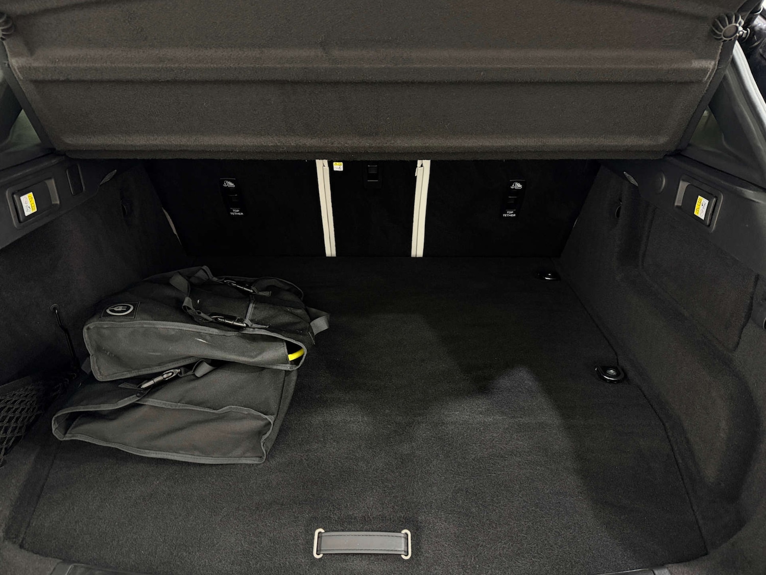 Used Jaguar F-Pace 2023 for sale - 77833938: Photo 30