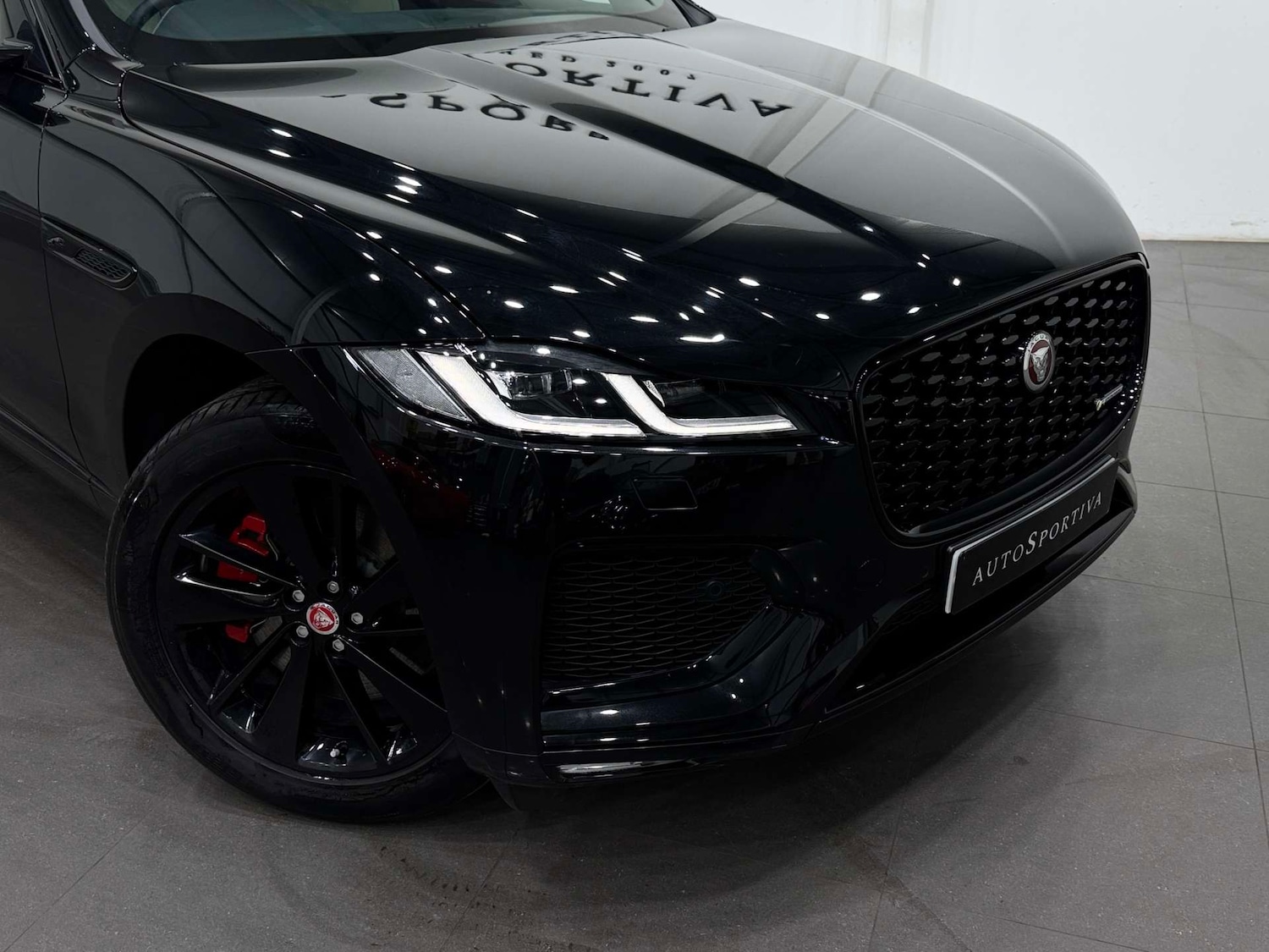 Used Jaguar F-Pace 2023 for sale - 77833938: Photo 33