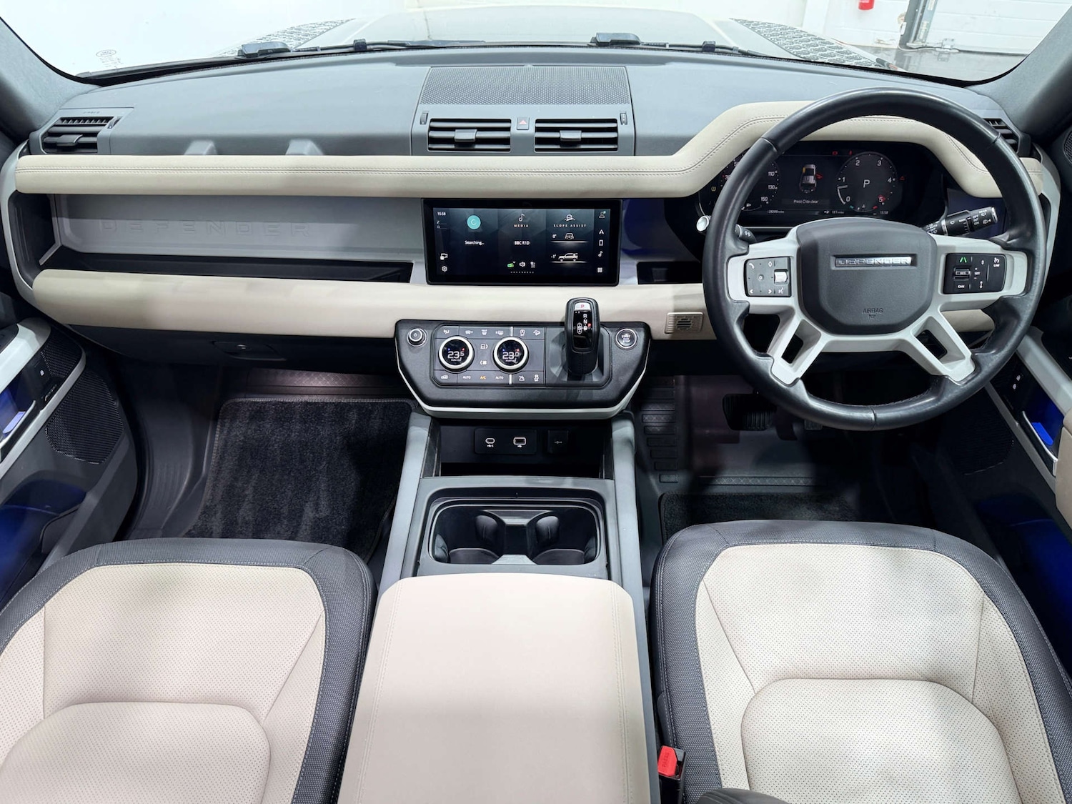 Used Land Rover Defender 2022 for sale - 77833881: Photo 14