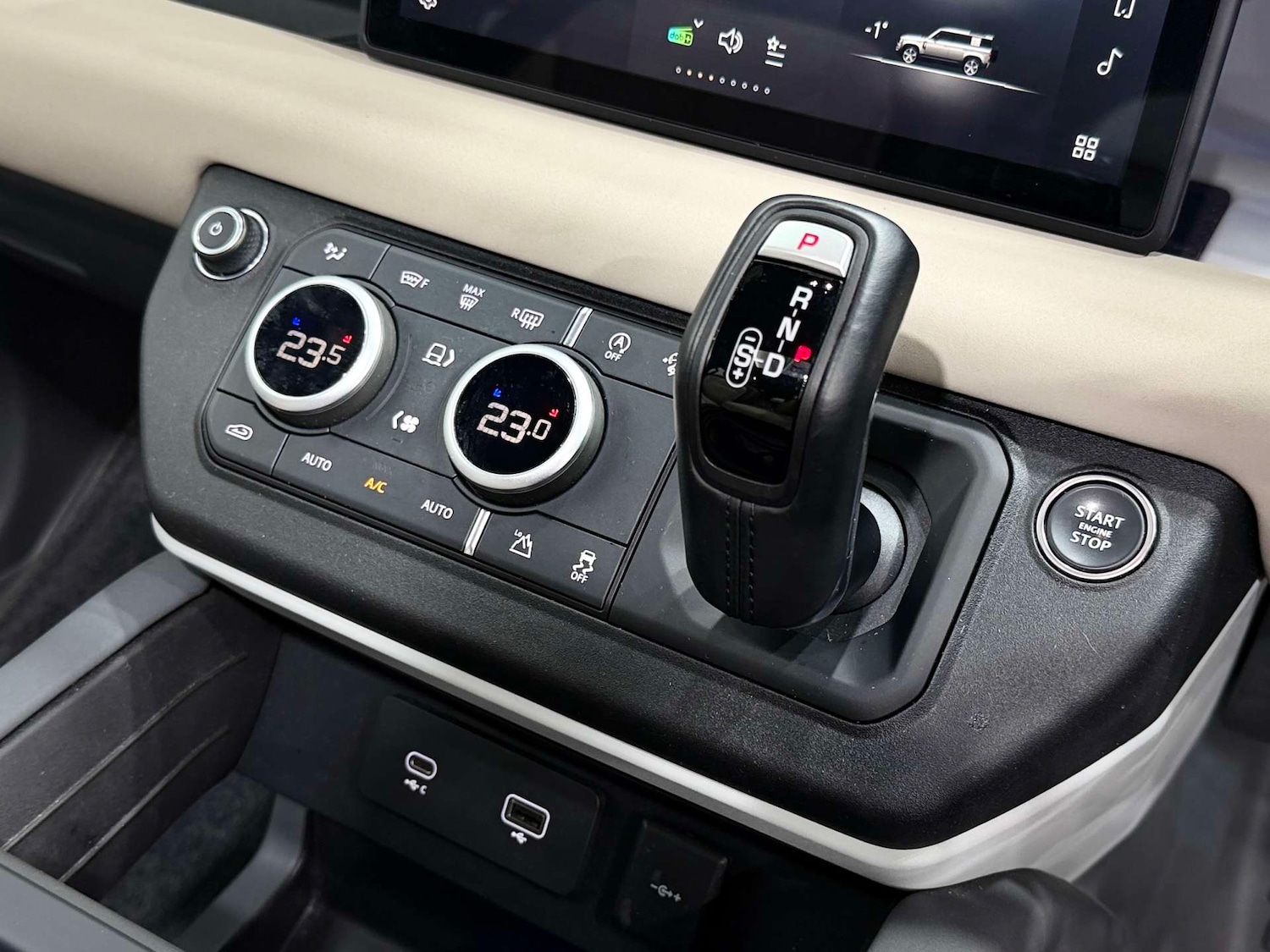 Used Land Rover Defender 2022 for sale - 77833881: Photo 37