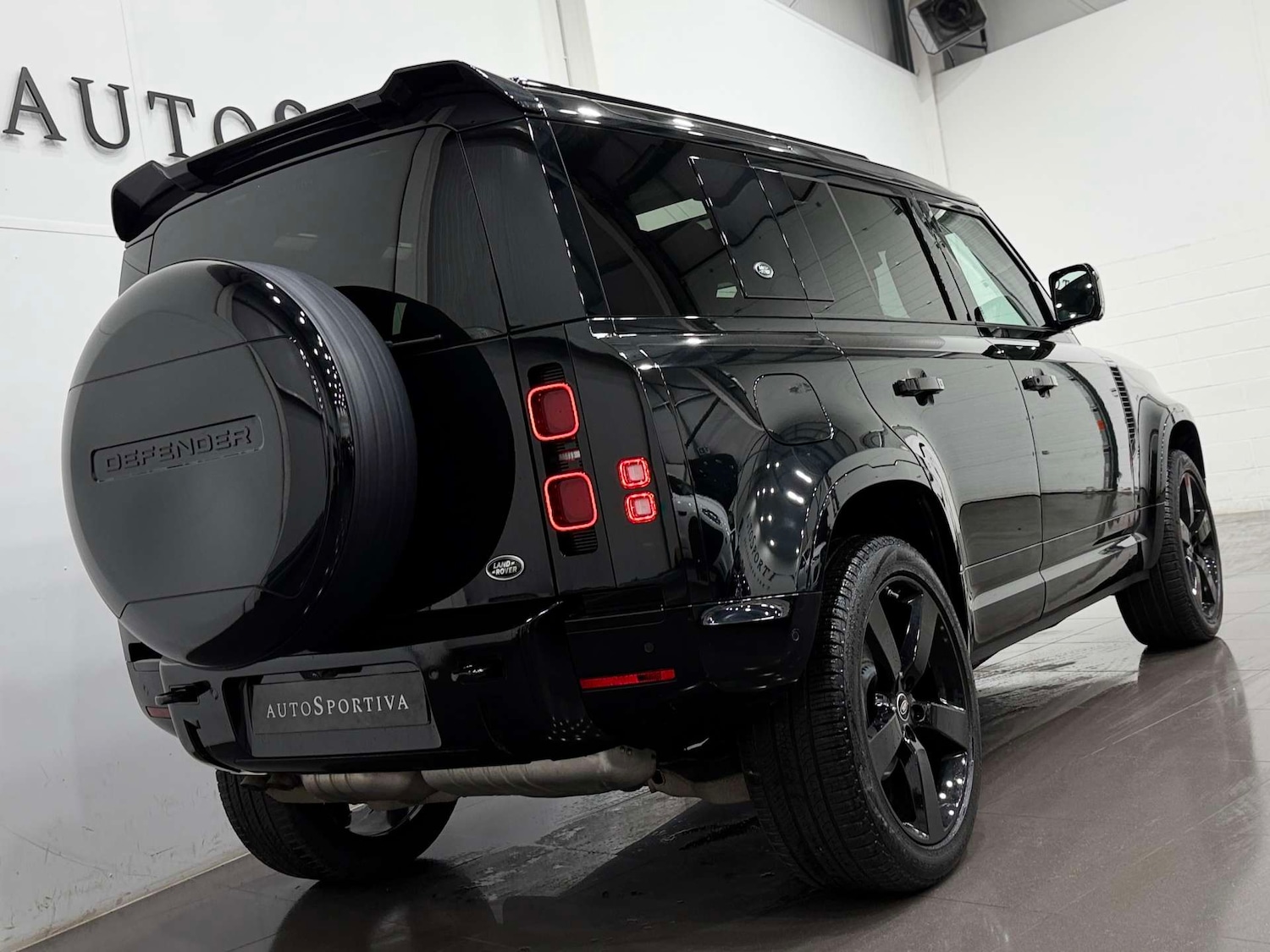 Used Land Rover Defender 2022 for sale - 77833881: Photo 50