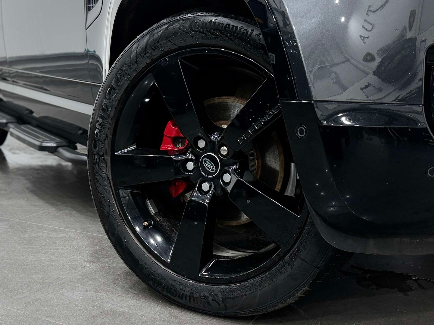 Used Land Rover Defender 2023 for sale - 77833920: Photo 13