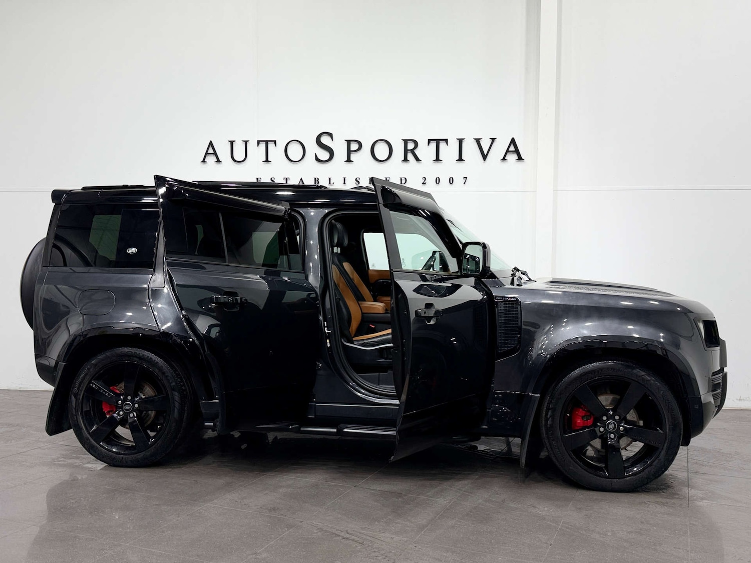 Used Land Rover Defender 2023 for sale - 77833920: Photo 15