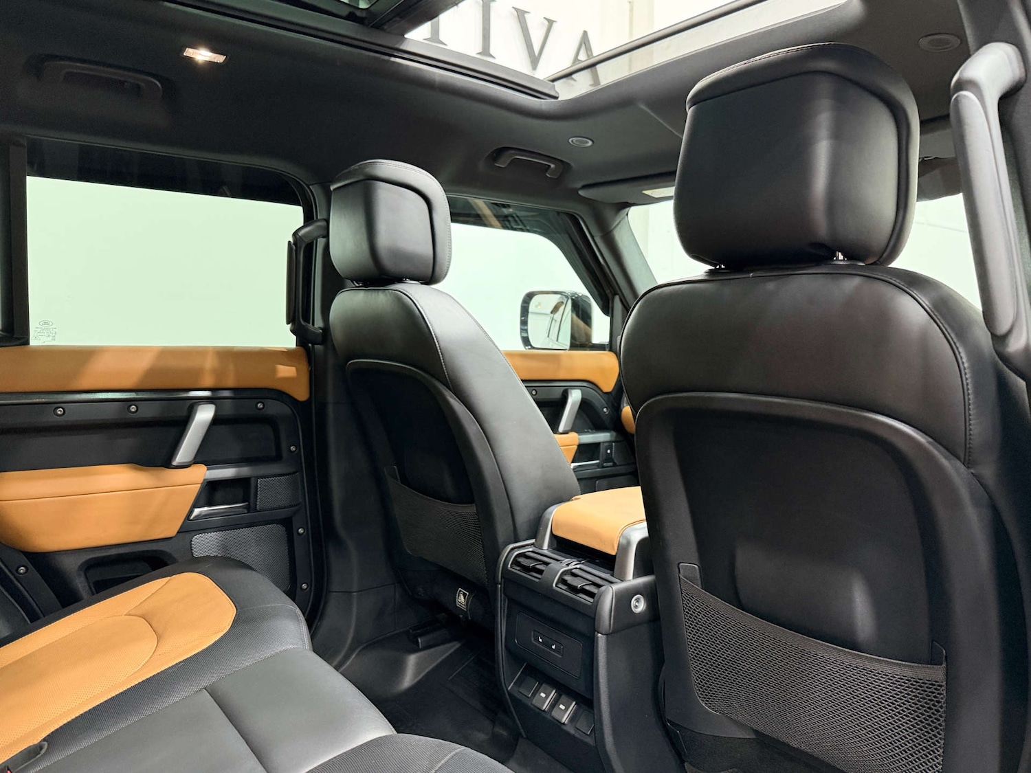 Used Land Rover Defender 2023 for sale - 77833920: Photo 19