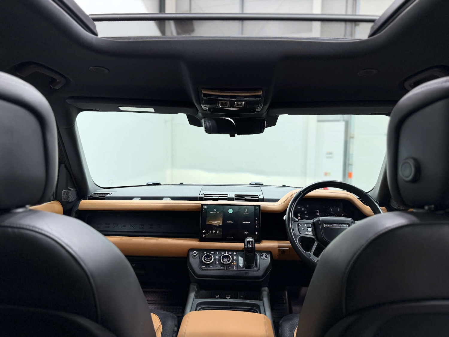 Used Land Rover Defender 2023 for sale - 77833920: Photo 21