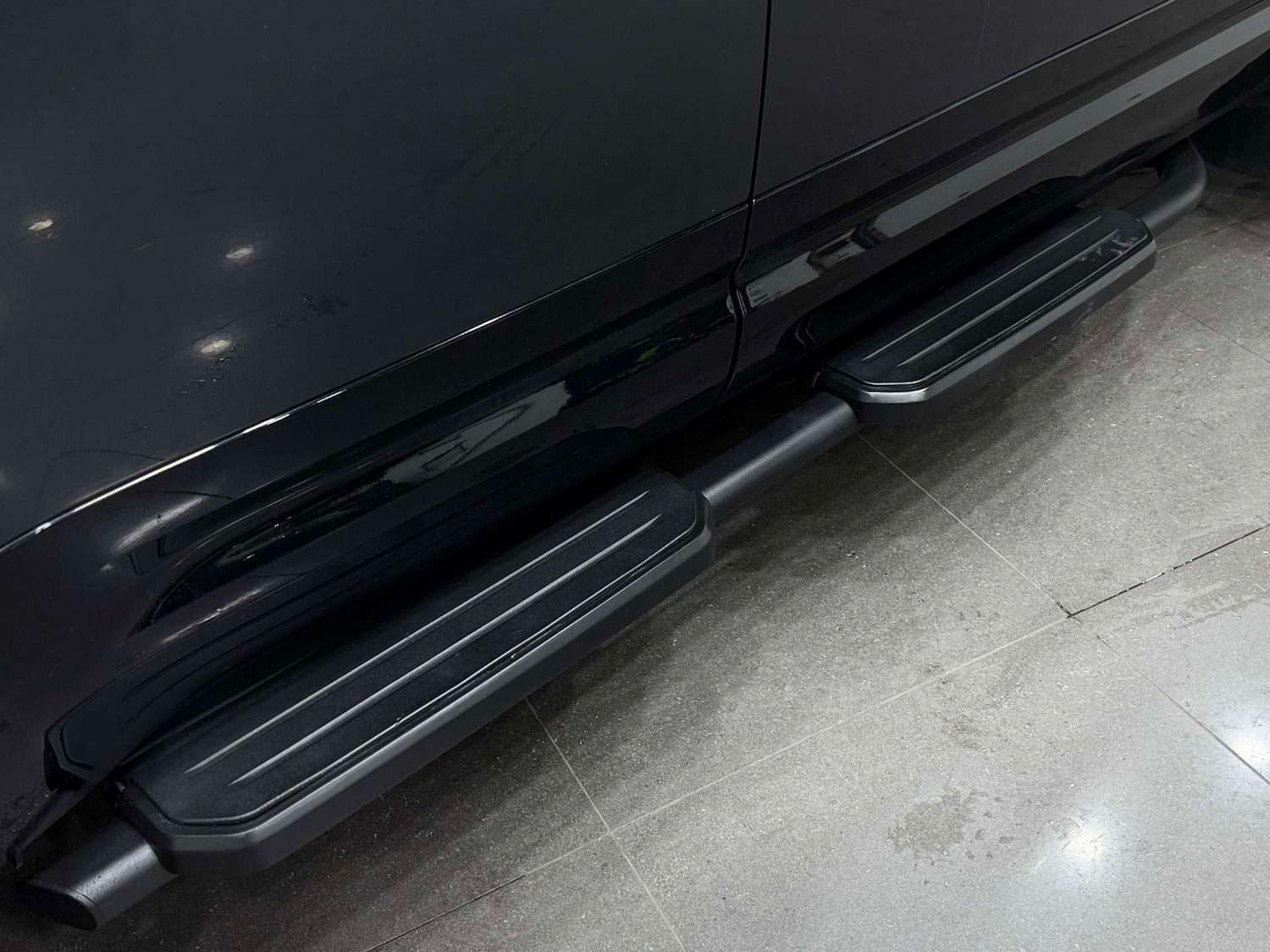 Used Land Rover Defender 2023 for sale - 77833920: Photo 32