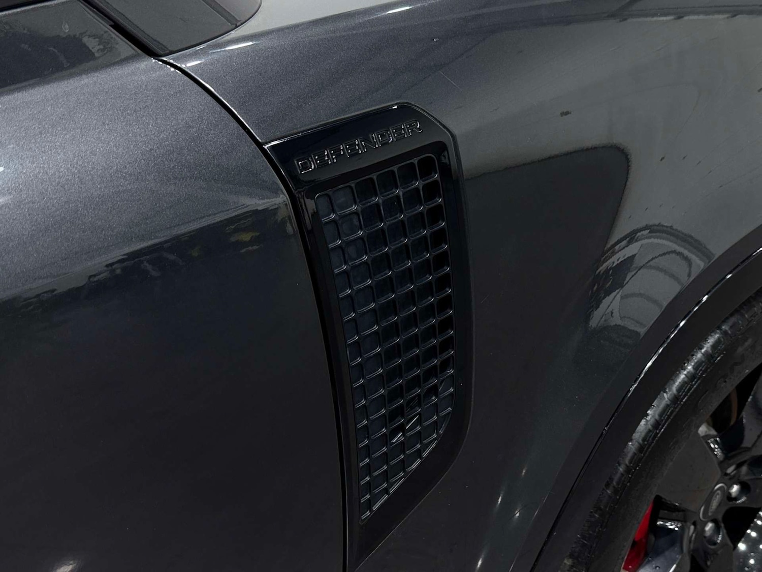 Used Land Rover Defender 2023 for sale - 77833920: Photo 33