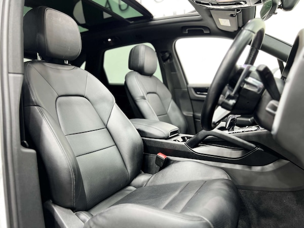 Used Porsche Cayenne 2021 for sale - 74938470: Photo 16