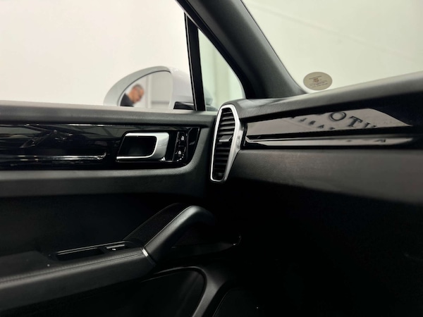 Used Porsche Cayenne 2021 for sale - 74938470: Photo 37