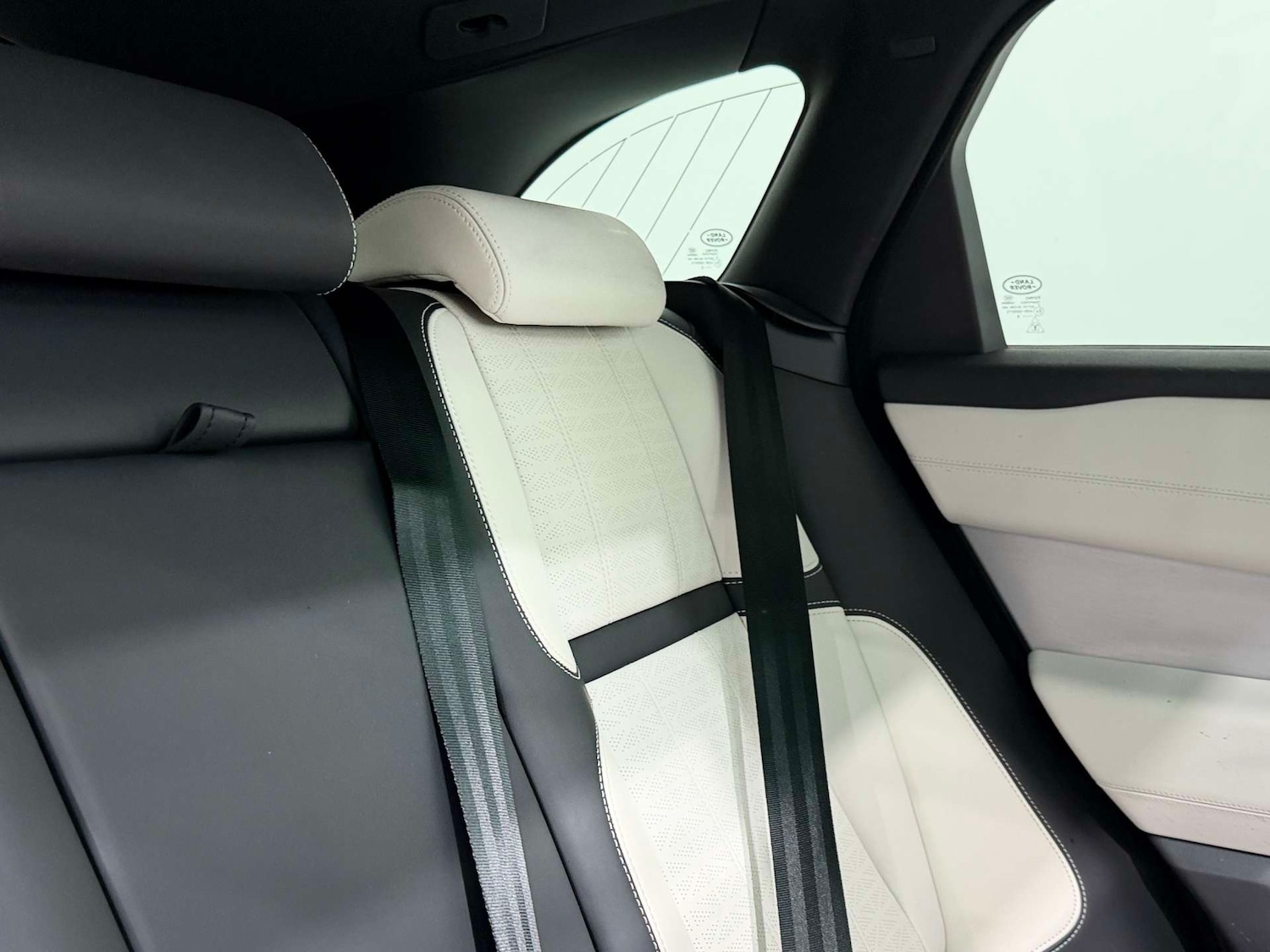 Used Land Rover Range Rover Velar 2022 for sale - 77833959: Photo 17