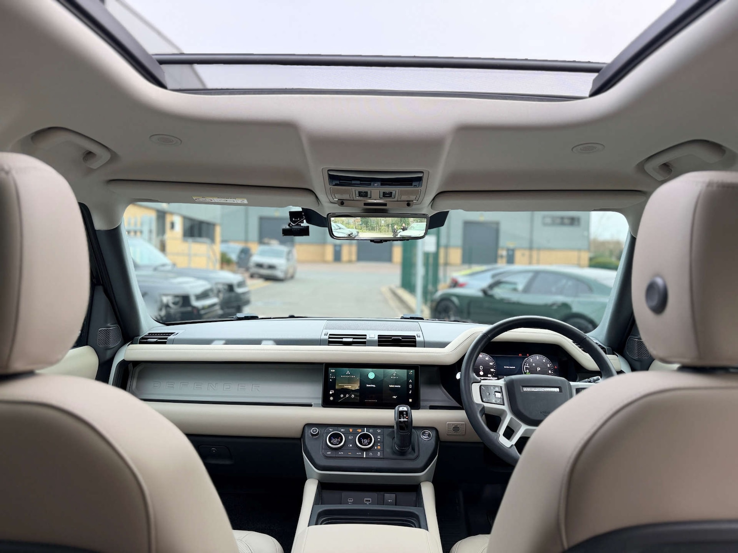 Used Land Rover Defender 2024 for sale - 77877352: Photo 17