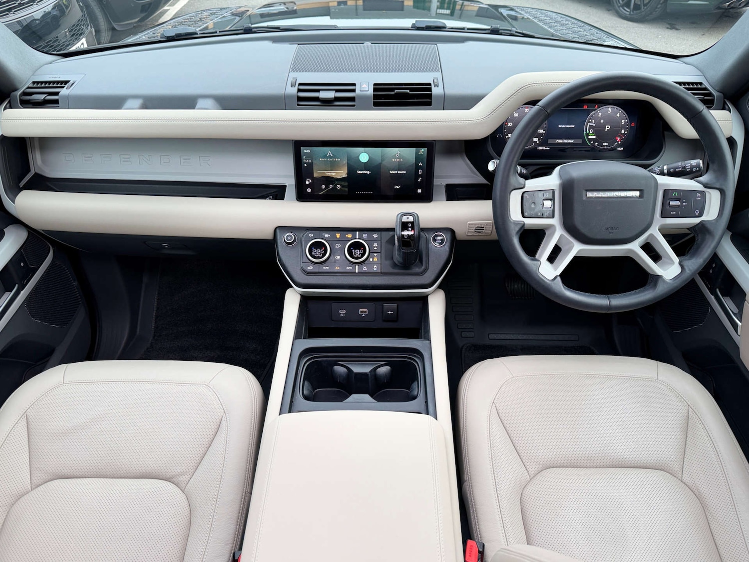 Used Land Rover Defender 2024 for sale - 77877352: Photo 18