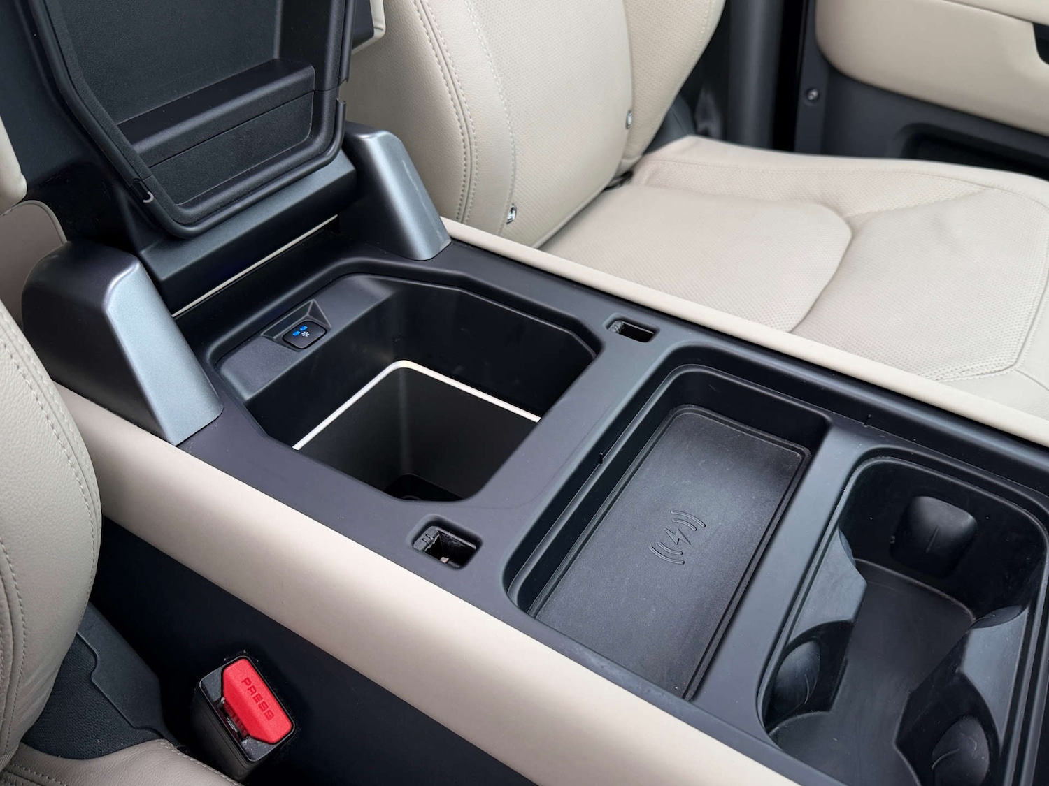 Used Land Rover Defender 2024 for sale - 77877352: Photo 31