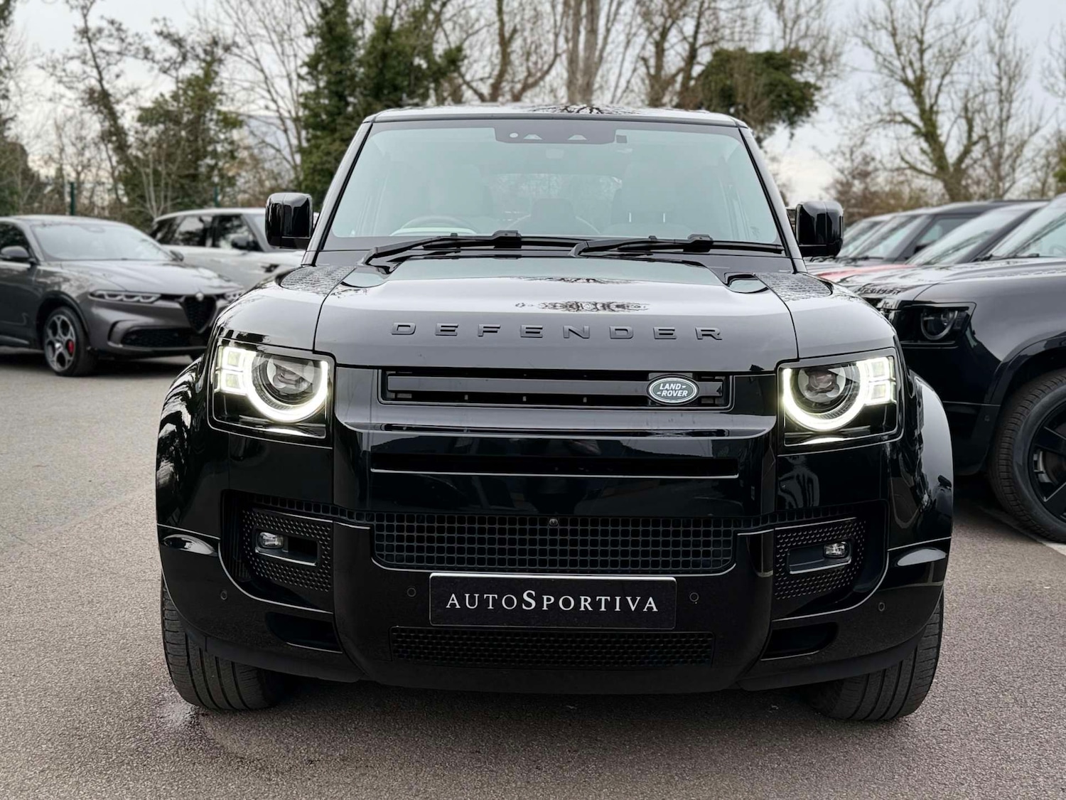 Used Land Rover Defender 2024 for sale - 77877352: Photo 8