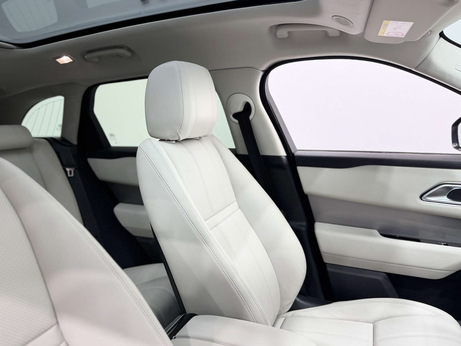 Used Land Rover Range Rover Velar 2022 for sale - 77833932: Photo 18