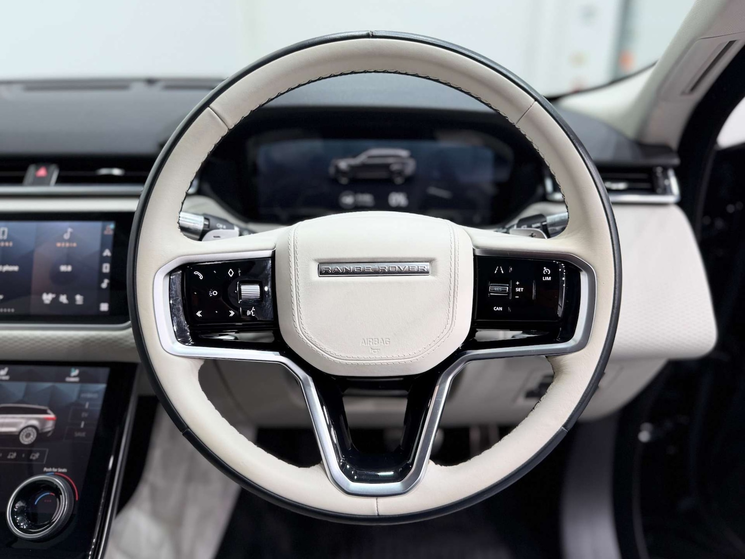 Used Land Rover Range Rover Velar 2022 for sale - 77833932: Photo 30