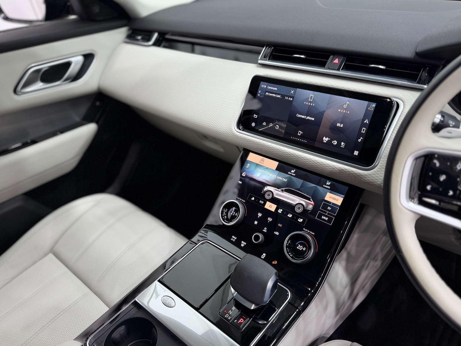 Used Land Rover Range Rover Velar 2022 for sale - 77833932: Photo 34